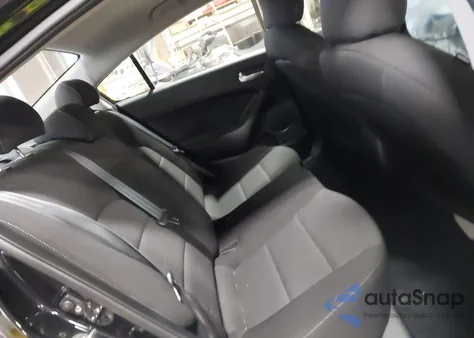 2018 Kia Forte Lx из США, поврежденный, VIN 3KPFK4A79JE274443